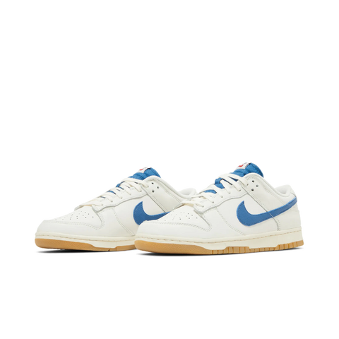Nike Dunk Low SE Sail Dark Marina Blue
