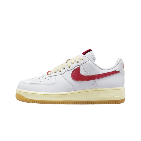 Wmns Air Force 1 '07 'Summit White University Red'