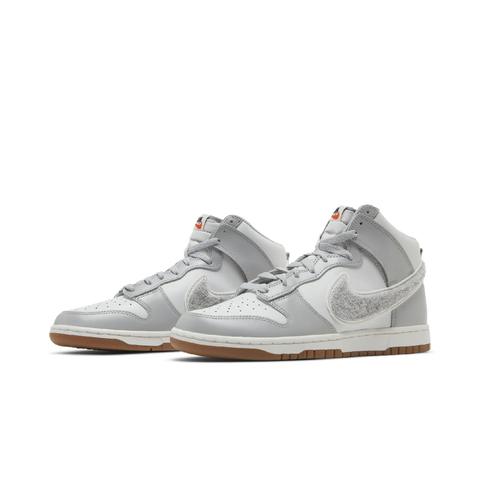 Nike Dunk High University Chenille Swoosh Light Smoke Grey