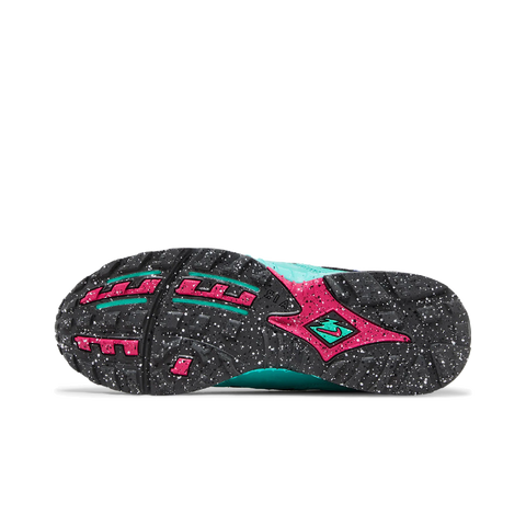 Nike Air Terra Humara Undefeated Light Menta