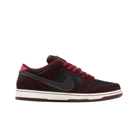 Nike SB Dunk Low Riot Skateshop