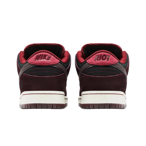 Nike SB Dunk Low Riot Skateshop