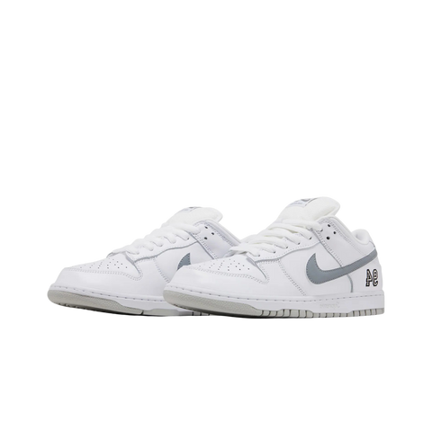 Nike SB Dunk Low Supreme 94 White Metallic Silver
